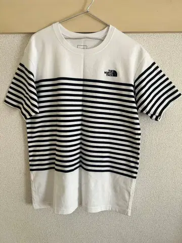 THE NORTH FACE 스트라이프 티셔츠