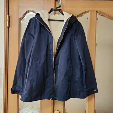 타미힐피거 네이비 안쪽 보아 후드 부착 자켓