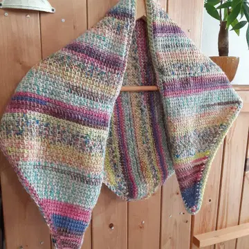 손뜨개질 아프간 뜨기 삼각형 숄