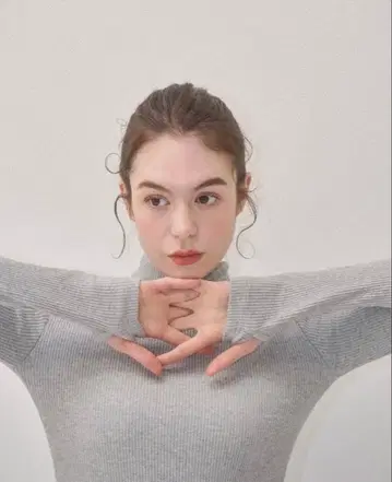 muguet charm lib 터틀넥 그레이