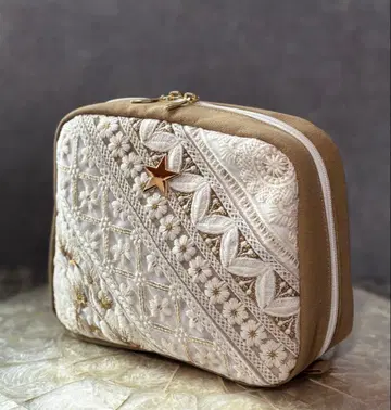 메이크업 파우치 인도 자수 리본 ( 화이트 )