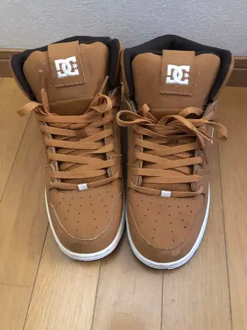 DC 하이컷 스니커즈 브라운 27cm