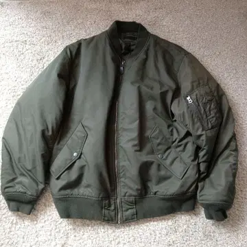 MA-1 플라이트 자켓 올리브색