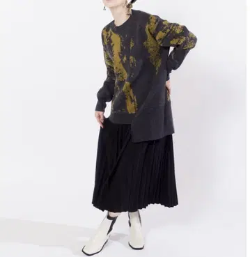 오즈모시스 플리츠 절개 니트 원피스