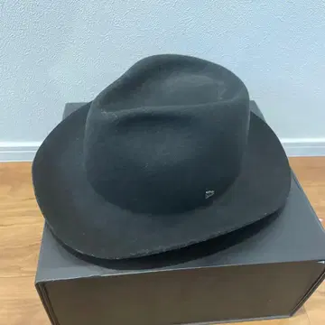 NEWERA 블랙 울 펠트 햇