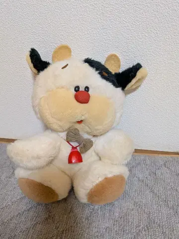 OIKE (오이케)의 [모모] 80년대 소 봉제 인형