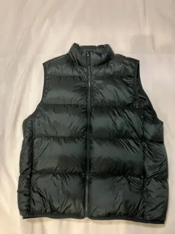 UNIQLO 울트라 라이트 다운 다운 베스트 L 그린