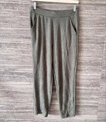 제시카 심슨 캐주얼 팬츠 올리브 그린 맨투맨