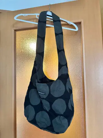 marimekko 도트 무늬 숄더백