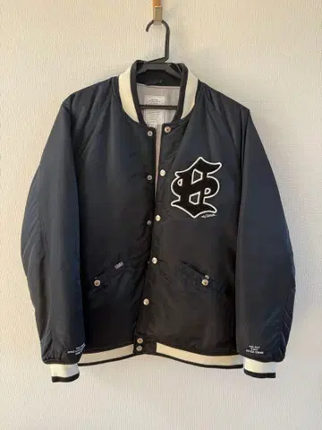 THE CRIMIE 블랙 바시티 자켓 XL