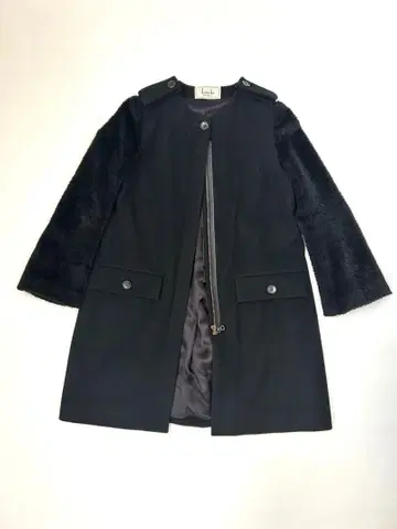 Laula 라우라 블랙 울 에코 퍼 노카라 코트 일본제