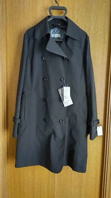 블랙 트렌치코트 더블 브레스트