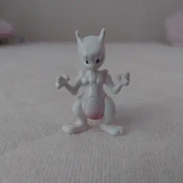 뮤츠 피규어 화이트 약 7cm