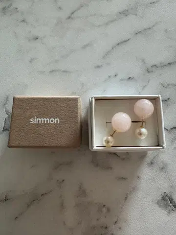 simmon 펄 귀걸이 ( 로즈쿼츠 캐치 )