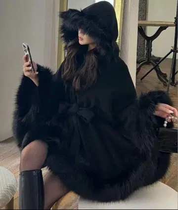 택 포함 새상품 로얄 파티 블랙 퍼 판초 허리 리본 결품 케이프