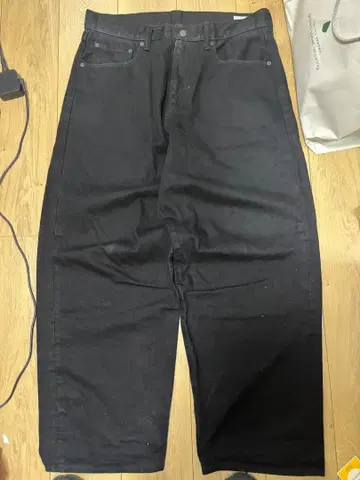 GAP 슈퍼 배기 블랙 데님 33 | 32