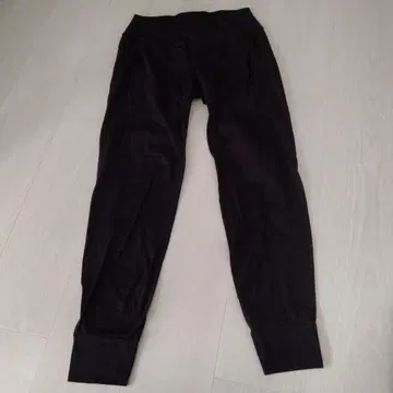 Athleta 조거 팬츠 블랙