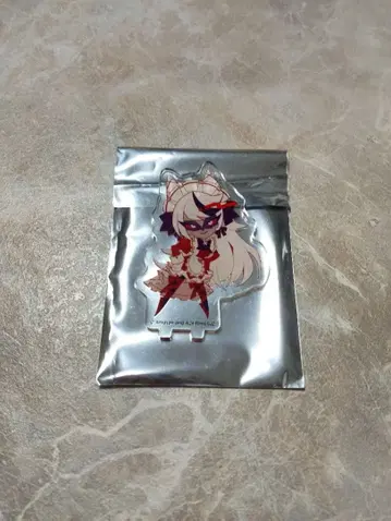 해즈빈 호텔 아크릴 스탠드 카밀라