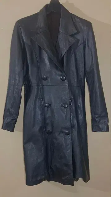 블랙 가죽 트렌치코트