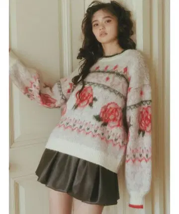 카르나무르 로즈&리본 자카드 니트 화이트 니코룬