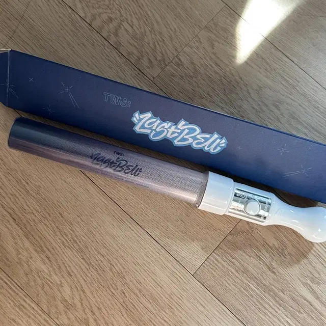 투어스 라스트벨 임시 응원봉