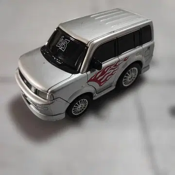 레어 도요타 bB 파이어 패턴 실버 풀백카