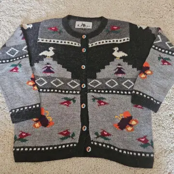 알파카 가디건 그레이 계열