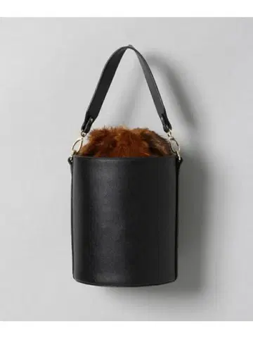 JEANASIS 블랙 가죽 숄더백 퍼 포함