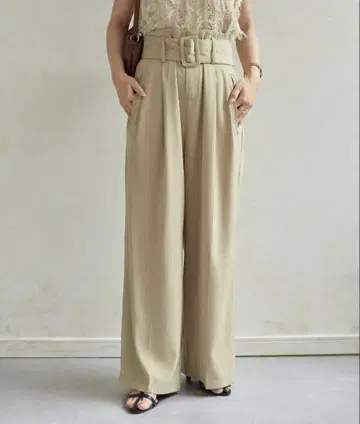 벨트 포함 하이웨스트 턱 팬츠 Thevon