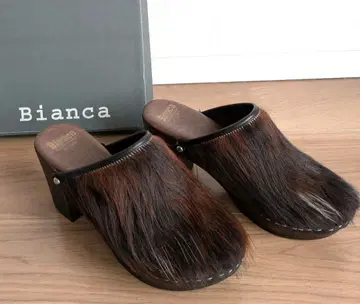 [ Bianca 비앙카 ] 사보 샌들 통굽 38 사이즈 샌들 퍼