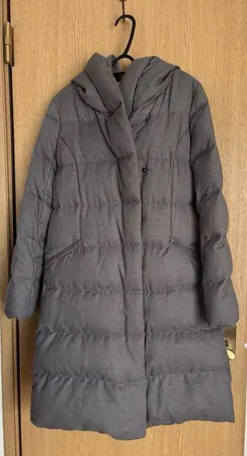 플라스테 다운 코트 그레이 계열 S 사이즈