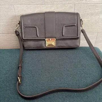 MCM 가죽 숄더백