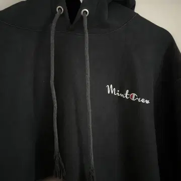 레어 챔피온&MintCrew 콜라보 made in USA 후드티