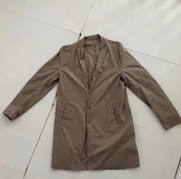 베이지 트렌치코트 코튼 혼방