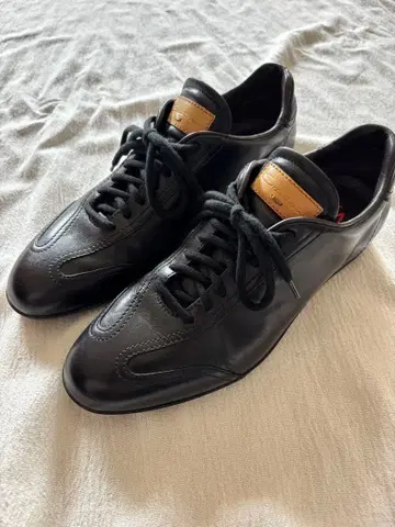 산토니 가죽 신발 블랙