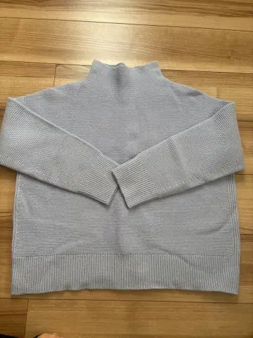 Vin 라이트 블루 Freesize 하이넥 니트