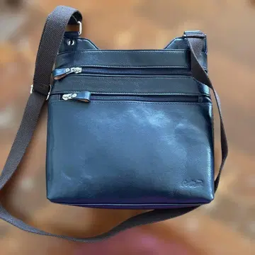 Crocodile 숄더백 합성 피혁 블랙