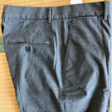 J.LINDEBERG 그레이 슬랙스 내로우 핏