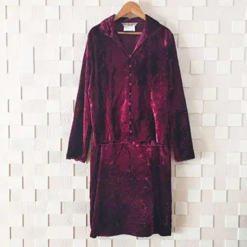 [ KATHARINE HAMNETT LONDON ] 벨로아 셋업 M