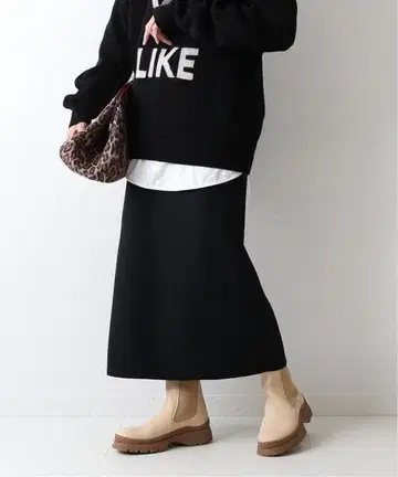 [ 새상품 택 포함 ] FRAMeWORK의 트윌 저지 타이트 스커트/Bl