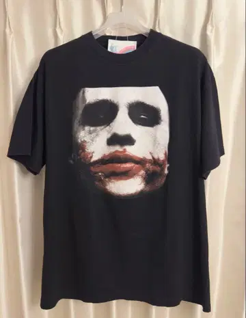 [ 새상품급 ] 00's dark night Joker t-shirt