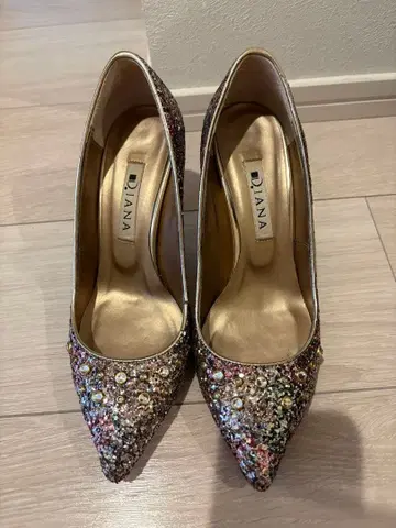 다이애나 펌프스 힐 글리터