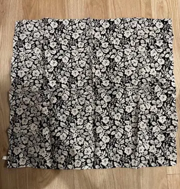 R&D.M.Co- 와일드베리 반다나