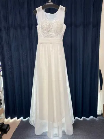 웨딩 드레스 M 사이즈 화이트