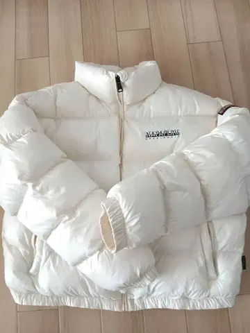 나파피리 화이트 다운 자켓