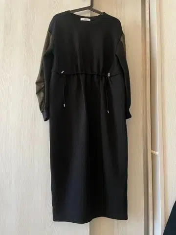 DouDou 블랙 롱 원피스 올리브 그린 소매