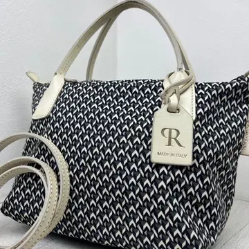 새상품급 ROBERTA PIERI 로베르타 피에리 토트백 2WAY