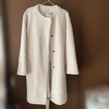 JW ANDERSON 아이보리 롱 코트 by 유니클로