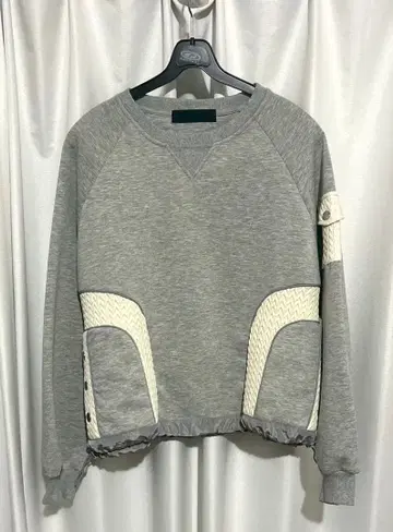 [ 미사용 새상품 ] MICALLE MICALLE 미카레미카레 맨투맨