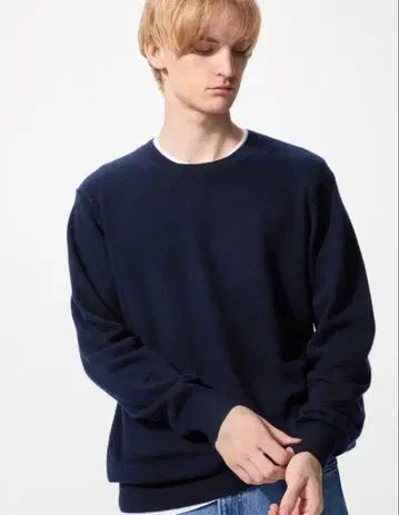 UNIQLO 캐시미어 크루넥 스웨터 네이비 M